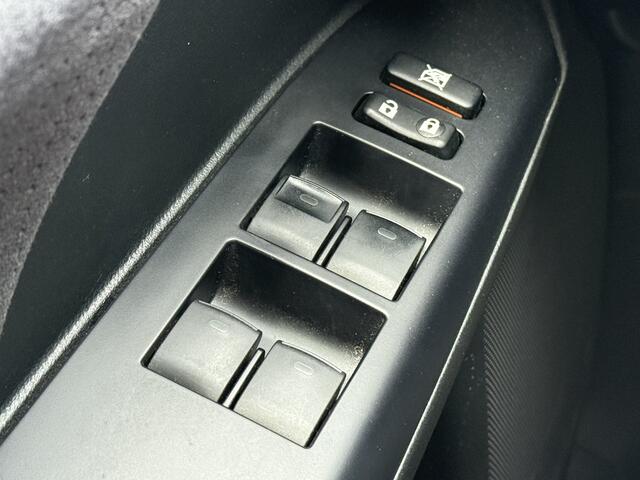 Lexus CT BWJ 2020 200h Ultimate Edition HYBRID / NAVI / CLIMA / CRUISE / BLUETOOTH / KEYLESS / ISOFIX / LMV / PDC / MULTIFUNCT. STUUR ULTIMATE EDITION