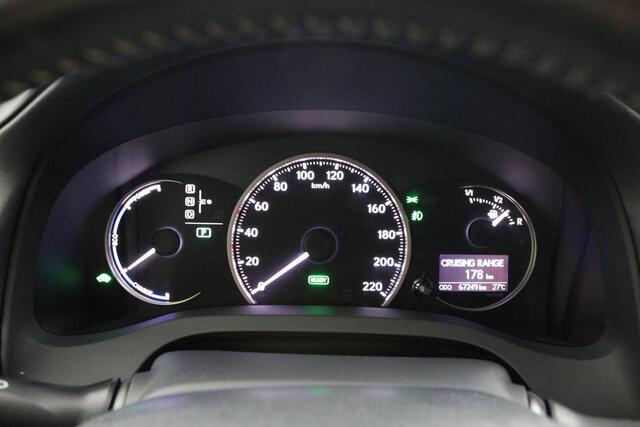 Lexus CT 200h Sport Edition | 17 Inch Lichtmetalen velgen | LED koplampen | Stoelverwarming | Dealeronderhouden