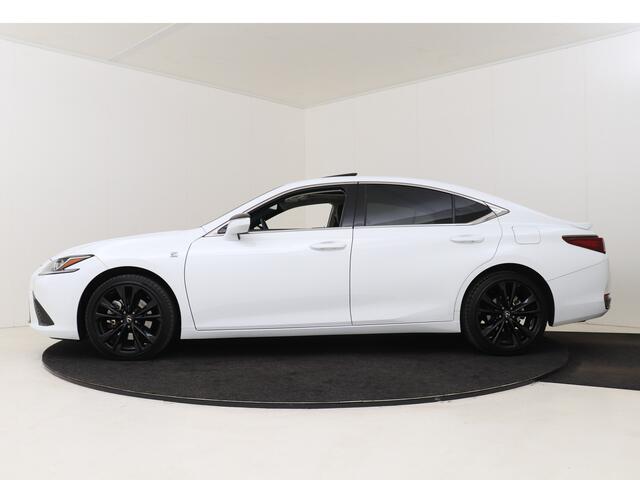 Lexus Es 300h F Sport Design | Lederen bekleding | 19" LM Velgen | Schuif/kanteldak | Navigatie | Camera | Dodehoek Ass. | Parkeersensoren |
