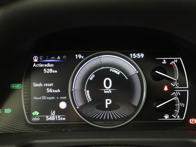 Lexus Es 300h F Sport Design | Lederen bekleding | 19" LM Velgen | Schuif/kanteldak | Navigatie | Camera | Dodehoek Ass. | Parkeersensoren |