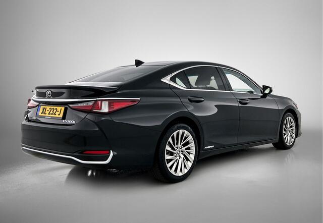 Lexus Es 300h Executive Line | Stoelverwarming en -ventilatie | Head-up Display | 360 graden camera | Schuifdak