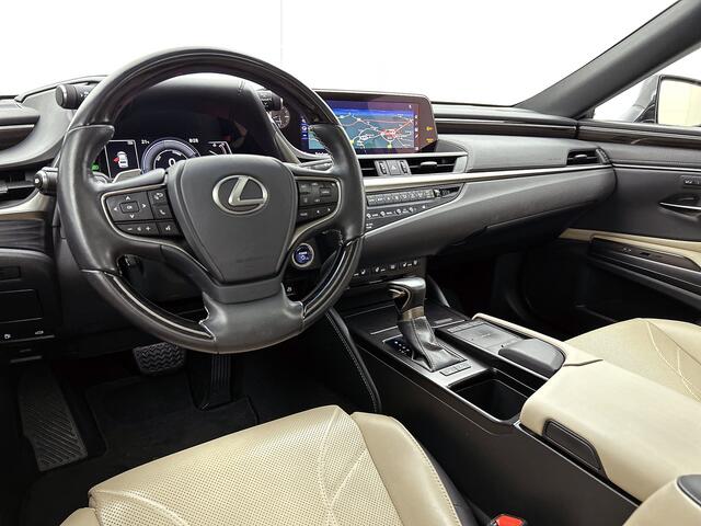Lexus Es 300h Executive Line | Stoelverwarming en -ventilatie | Head-up Display | 360 graden camera | Schuifdak