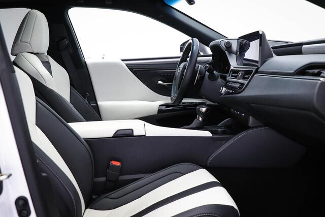 Lexus Es 300h F Sport Line | LEDER | HEAD UP | DAB | MARK LEVINSON