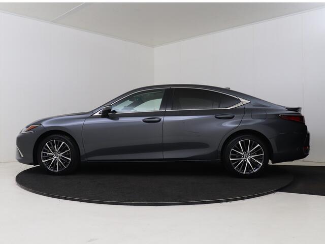 Lexus Es 300h Business Line | Sunroof | Lederen Bekleding | Apple Carplay & Android Auto |