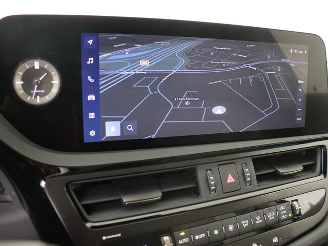 Lexus Es 300h Business Line | Sunroof | Lederen Bekleding | Apple Carplay & Android Auto |
