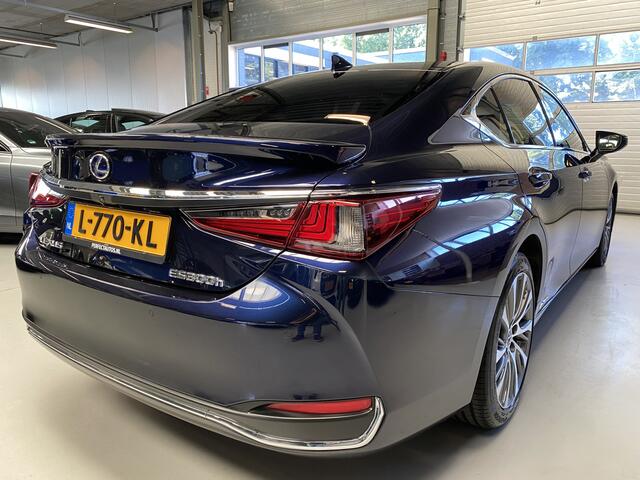Lexus Es 300h Business Line Camera, Carplay, Schuifdak
