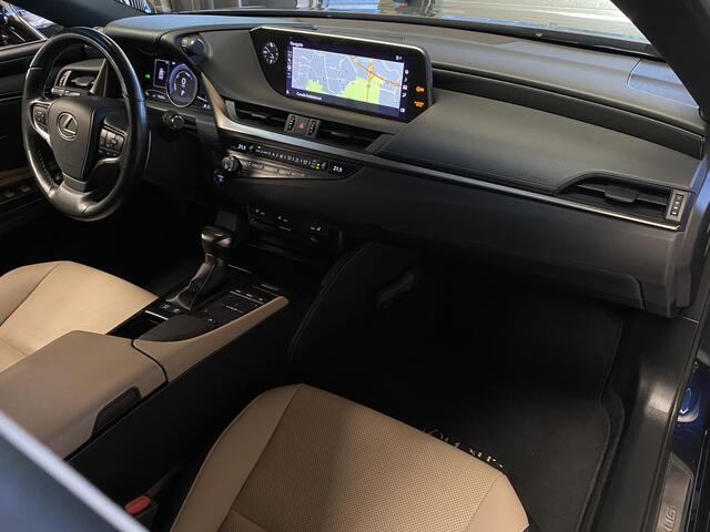 Lexus Es 300h Business Line Camera, Carplay, Schuifdak