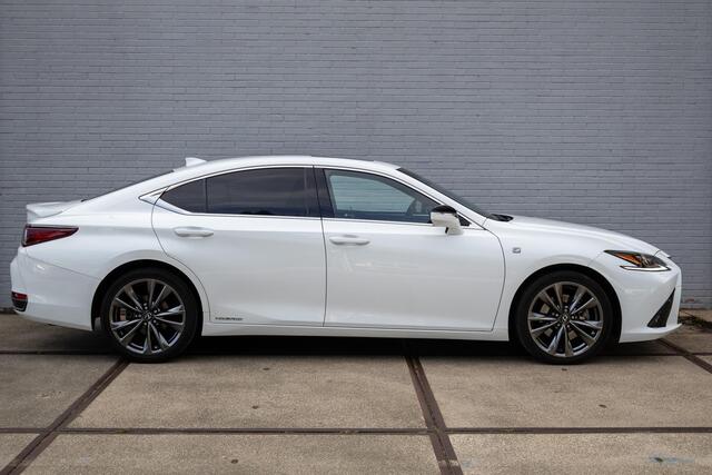 Lexus Es 300h F-Sport Business Line