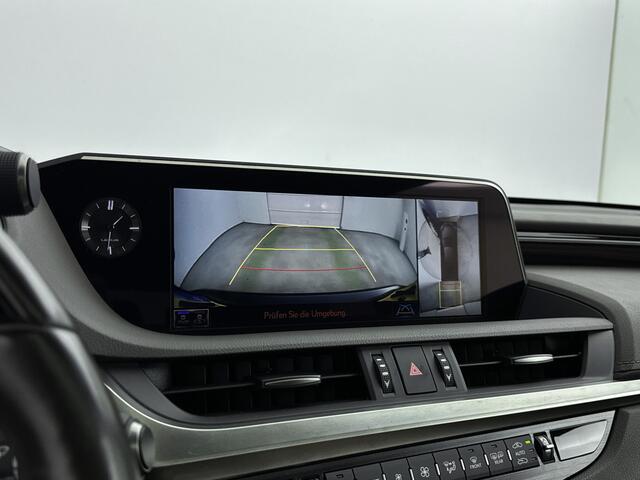 Lexus Es 300h President Line Limited | Elektrisch glazen schuif-/kanteldak | 360° Camera | Stoelverwarming -/ Ventilatie |