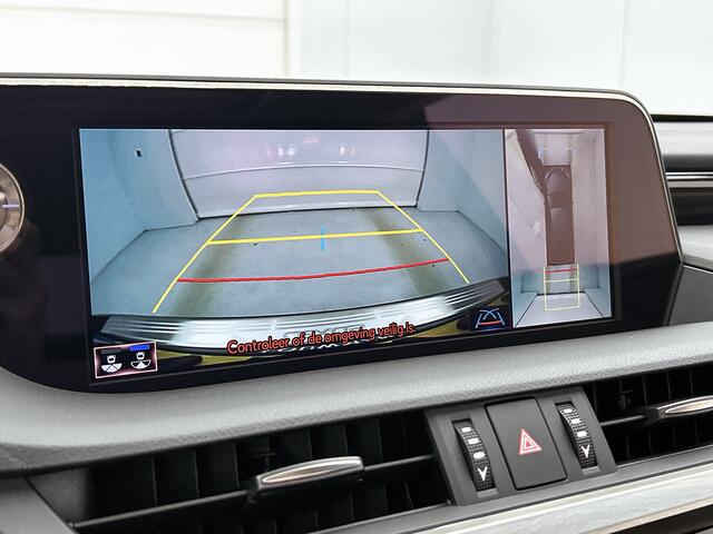 Lexus Es 300h President Line Limited | Elektrisch glazen schuif-/ kanteldak | 360° camera | Stoelverwarming -/ ventilatie |