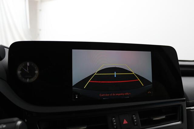 Lexus Es 300h 35th Edition | Nieuw! | Uit voorraad leverbaar | Schuif/-kanteldak | Verlichte instaplijsten