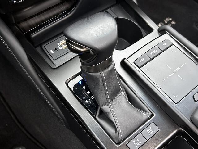 Lexus Es 300h President Line