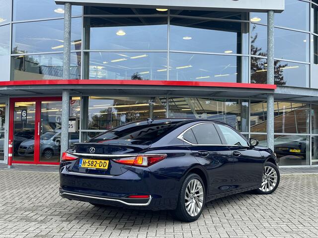 Lexus Es 300h President Line Autom. | Leder | Stoelverwarming+ventilatie | Mark Levinson Audio | Schuif-Kanteldak |