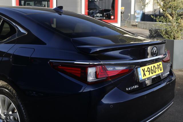 Lexus Es 300h President Line | Mark Levinson | HUD | LED koplampen adaptief |