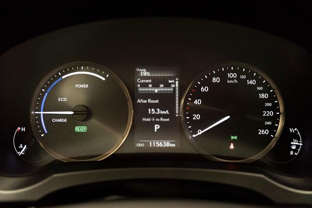 Lexus IS 300H HYBRID BUS.Line Pro, El.sch.dak, Ad.Cruise, Lane assist