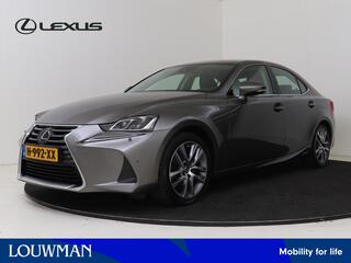 lexus-is-300h-hybrid-business-line-