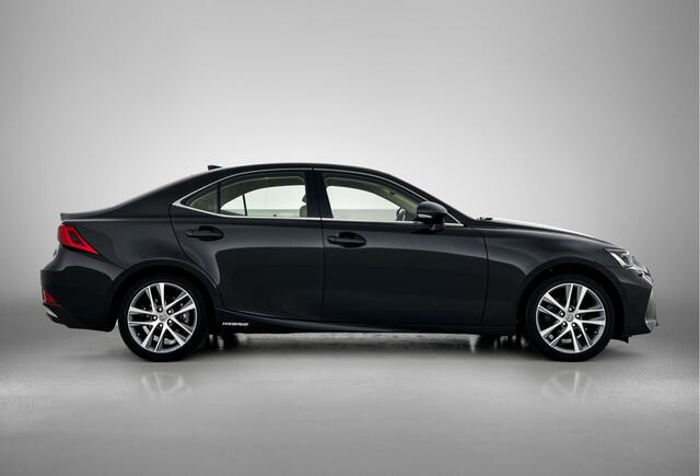 Lexus IS 300h Hybrid Business Line Pro