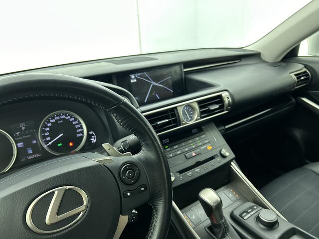 Lexus IS 300h 25th Edition | Dealer Onderhouden | Navigatie | Stoelverwarming |