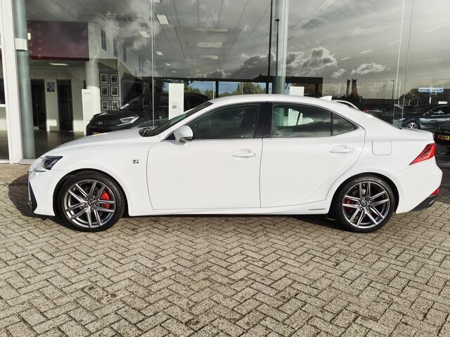 Lexus IS 300h Hybrid F-Sport Line | Navi | Dashcam v/a | Leder |