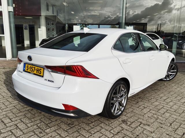 Lexus IS 300h Hybrid F-Sport Line | Navi | Dashcam v/a | Leder |