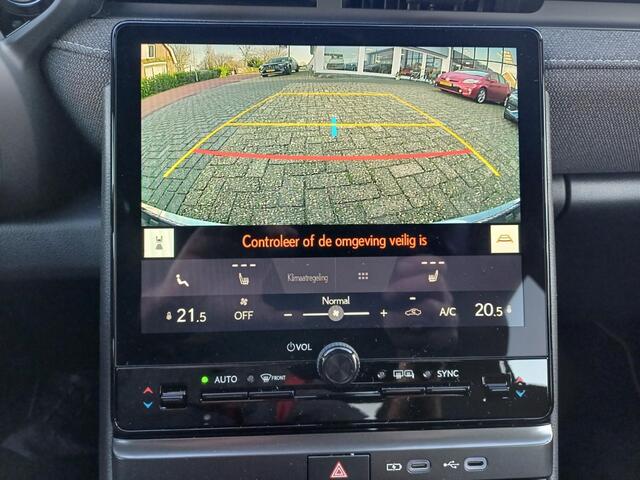 Lexus LBX 2WD Safety Pack