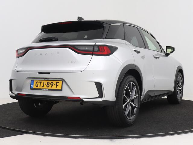 Lexus LBX Emotion | Lexus Link Pro Navigatie | Stoel- en stuurverwarming | Leer | El. achterklep | Digital Cockpit |