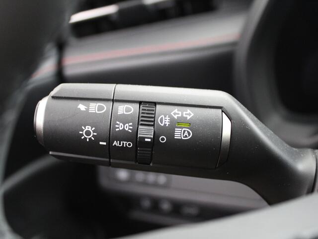 Lexus LBX Emotion | Lexus Link Pro Navigatie | Stoel- en stuurverwarming | Leer | El. achterklep | Digital Cockpit |