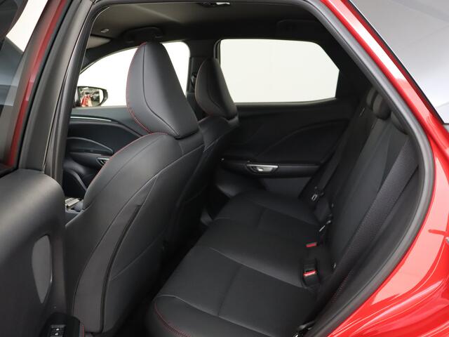 Lexus LBX Emotion 2WD | Lederen Bekleding | Privacy Glass | Stoelverwarming |