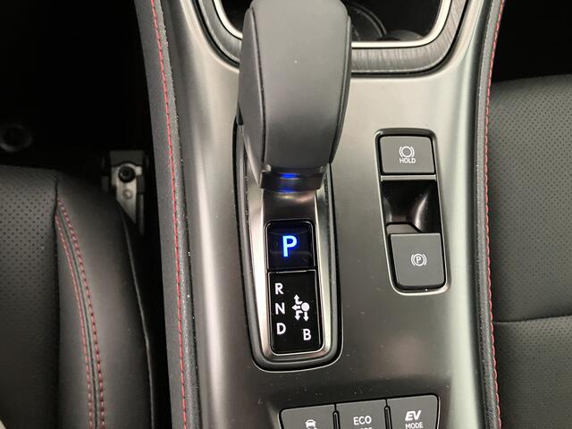 Lexus LBX Elegant 2WD + Techpack