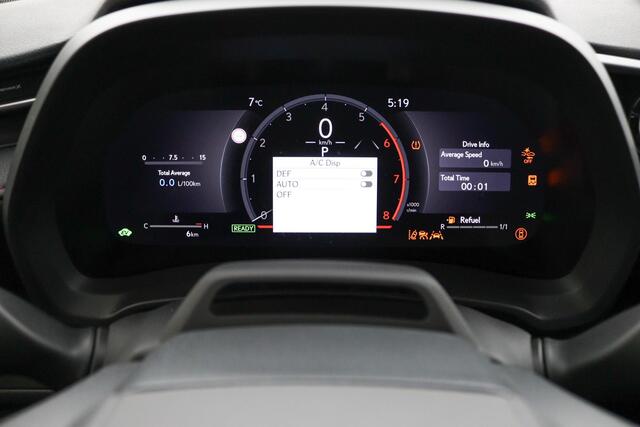 Lexus LBX Elegant 2WD | Lederen bekleding | 18 Inch Lichtmetalen velgen | Elektrisch bedienbare achterklep | Smart Entry