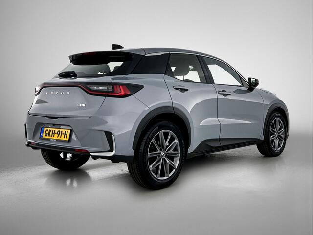 Lexus LBX Relax 2WD | Premium Pack |