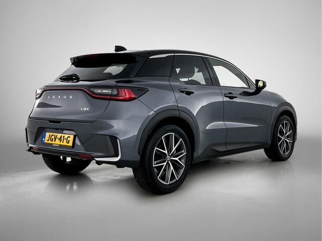 Lexus LBX Emotion 2WD | Tech Pack |
