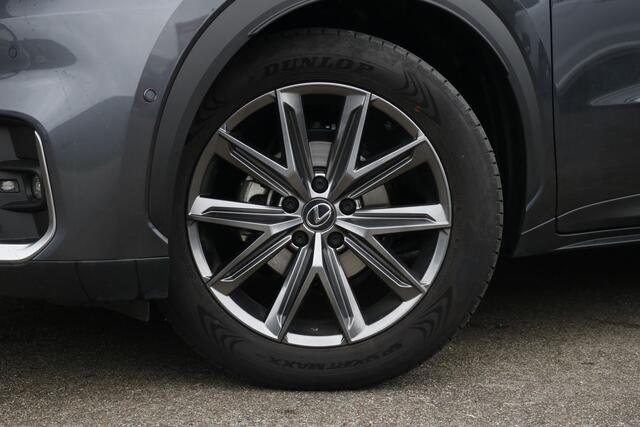 Lexus LBX Relax 2WD Advanced Pakket | Mark Levinson | HUD | 360 camera |