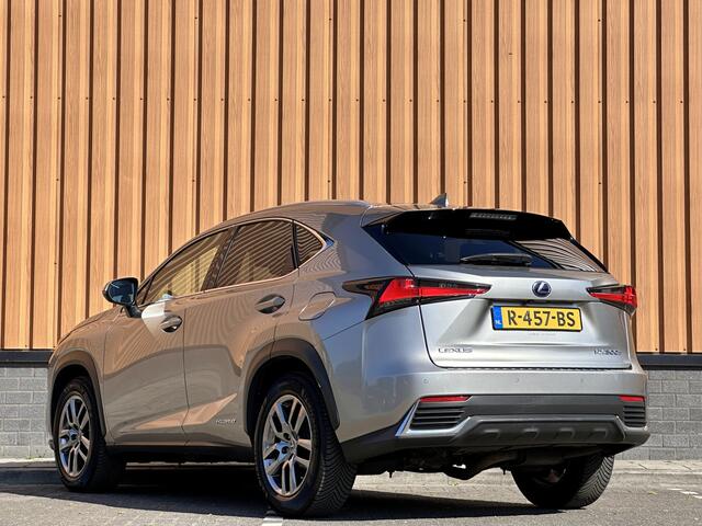 Lexus NX 300h AWD Luxury Line | Schuif/Kanteldak | Cruise Control | Achteruitrijcamera | Keyless Go/Entry | Apple Carplay/Android Auto | Parkeersensoren | DAB | Bluetooth | Stoelverwarming |