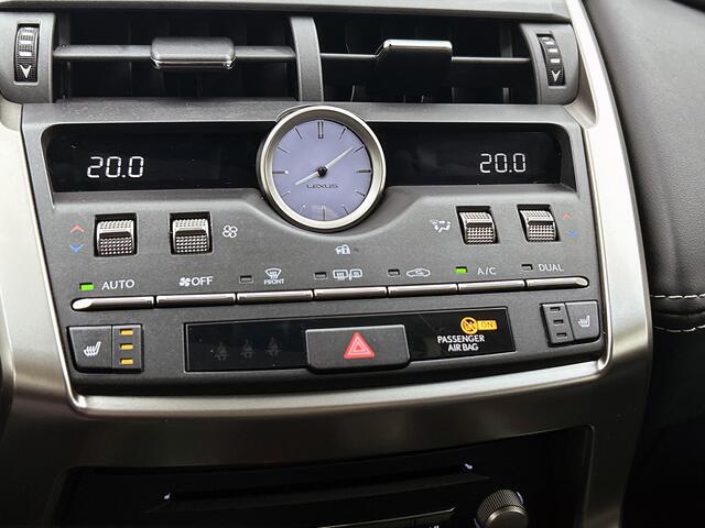 Lexus NX 300h AWD Luxury Line | Leer | Stoelverwarming | Elektrische Achterklep |