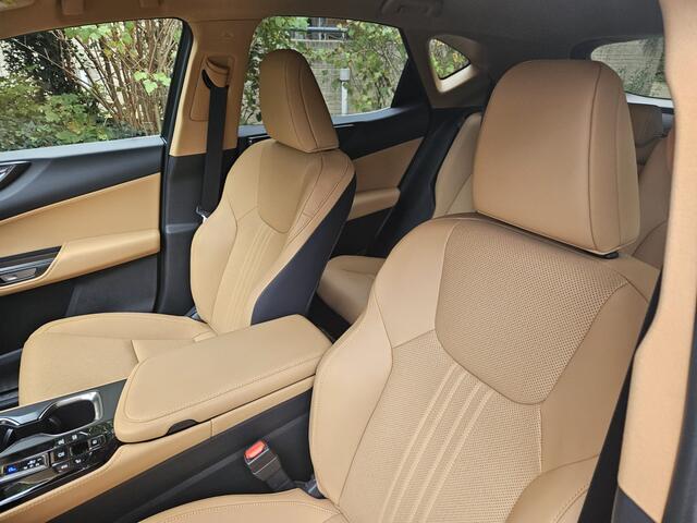 Lexus NX 450h+ AWD Luxury Line Oplaadmogelijkheid