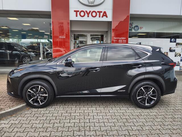 Lexus NX 300h AWD President line | Pano | Mark Levison | Navi | Sensoren