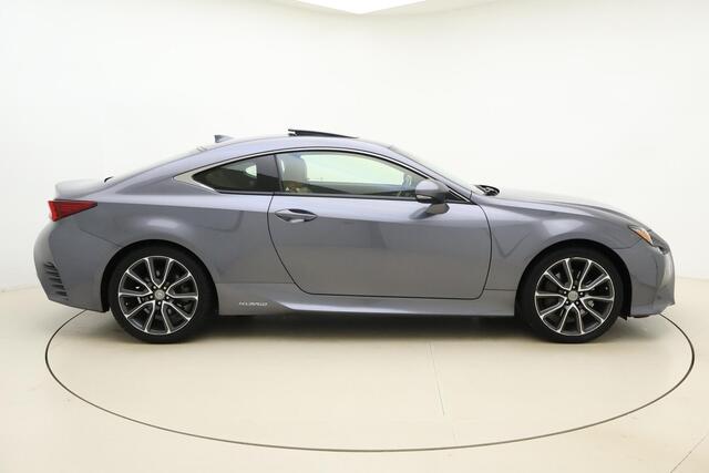 Lexus RC 300h F Sport Premium Hybride | Automaat | VOL opties | Mark Levinson | Lederen bekleding | Stoel/stuurverwarming | Schuif/kantel dak | Cruise Control | Navigatie | 1e eigenaar