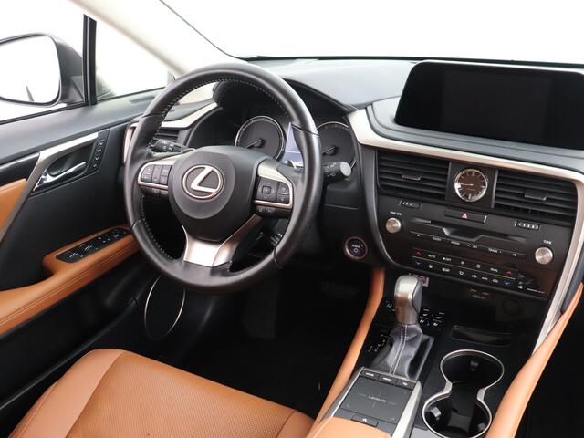 Lexus RX 450h AWD Luxury Line | Stoelverwarming en -ventilatie | Apple Carplay/ Android Auto | Safety System+ |