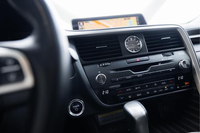 Lexus RX 450h 4WD President Line | NL auto | Trekhaak | Mark Levinson Audio | Glazen Panoramadak |