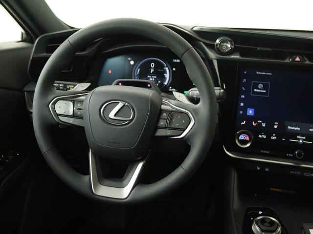 Lexus RZ 450e President Line 71 kWh | Stuur- en stoelverwarming | Mark Levinson Audio | Panoramisch glazen dak, dimbaar | Head-Up Display | Stoelen voor geventileerd |