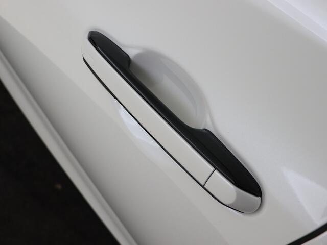 Lexus RZ 450e Comfort Line 71 kWh | Stoelverwarming | 20" Velgen | Standkachel |