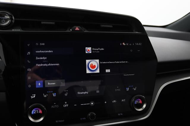 Lexus RZ 300e 35th Edition 71 kWh | 20 Inch Lichtmetalen velgen | Rondomzicht camera | Head-Up Display