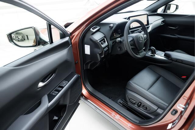 Lexus Ux 300e Luxury Line 73 kWh | Carplay | 12.3" Display | Mark Levinson |
