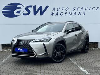 lexus-ux-250h-preference-line--led