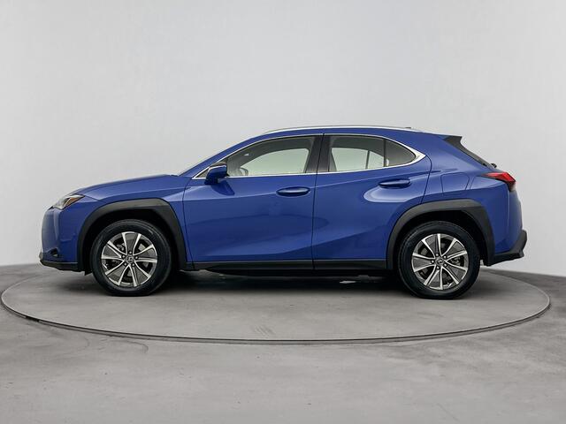 Lexus Ux 300e Business 54 kWh | Carplay | Adaptive Cruise Control |