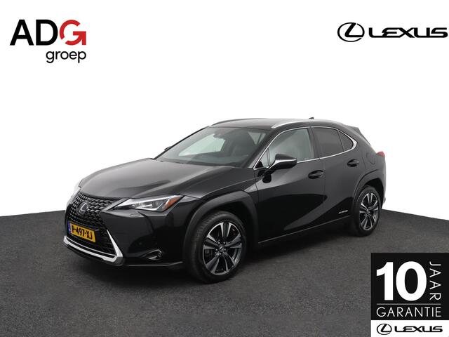 Lexus Ux 250h Preference Line | 18 Inch Lichtmetalen velgen | Blind Spot Monitor | Privacy Glass