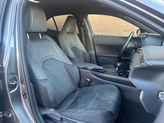 Lexus Ux 250h Premium: Stijlvol, betrouwbaar en duurzaam