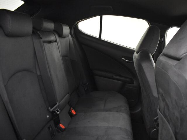 Lexus Ux 300h Business Line