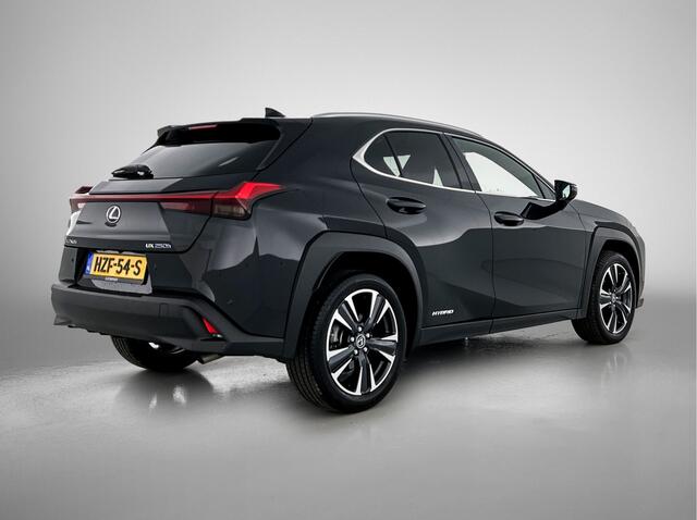 Lexus Ux 250h Business Line | Stoelverwarming | Stuurverwarming | Parkeersensoren |